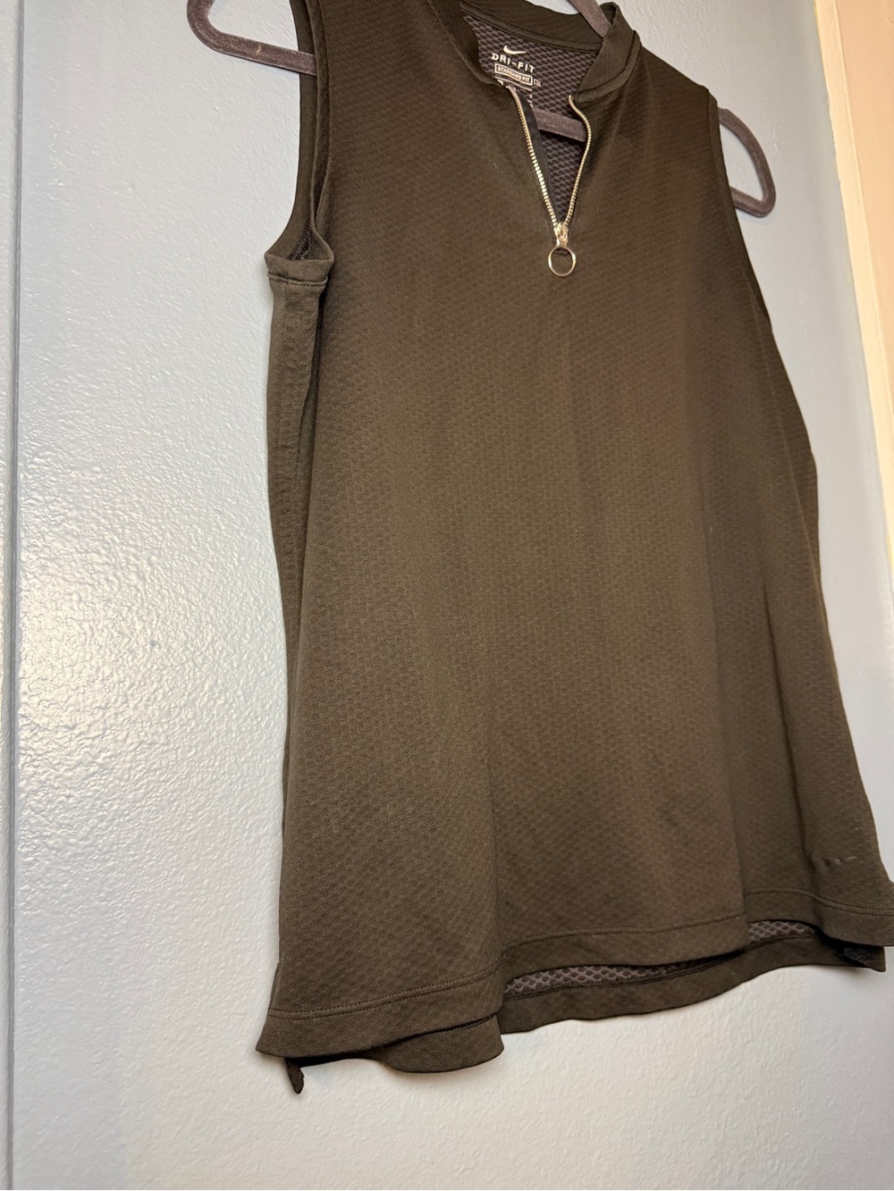 Nike Women's Dry Fairway Sleeveless Golf Polo – Black, Size Large - Picture 12 of 13